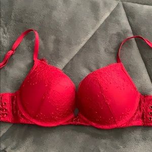 Bombshell bra